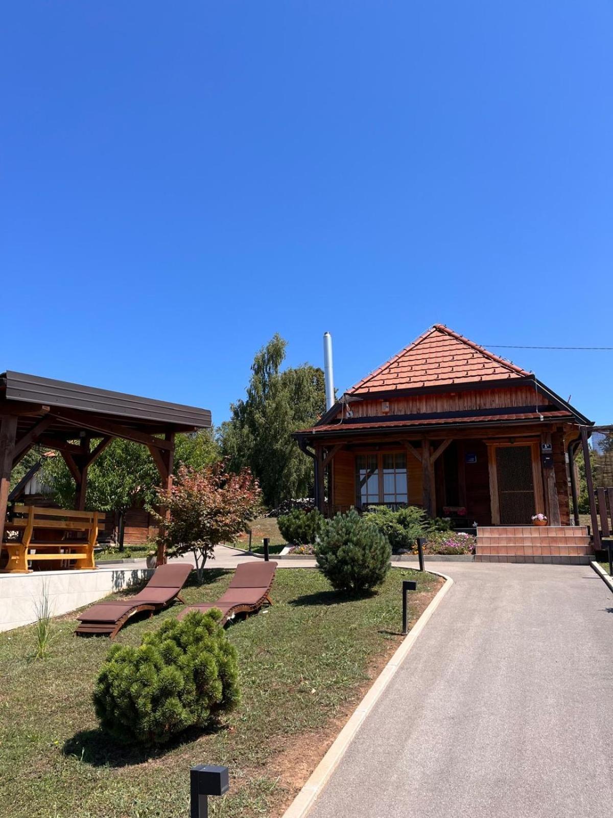 Kuca Za Odmor Markoci Rakovica Bagian luar foto